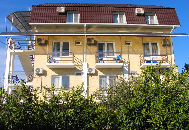 U Ruslana Guest House Gagry Exterior photo